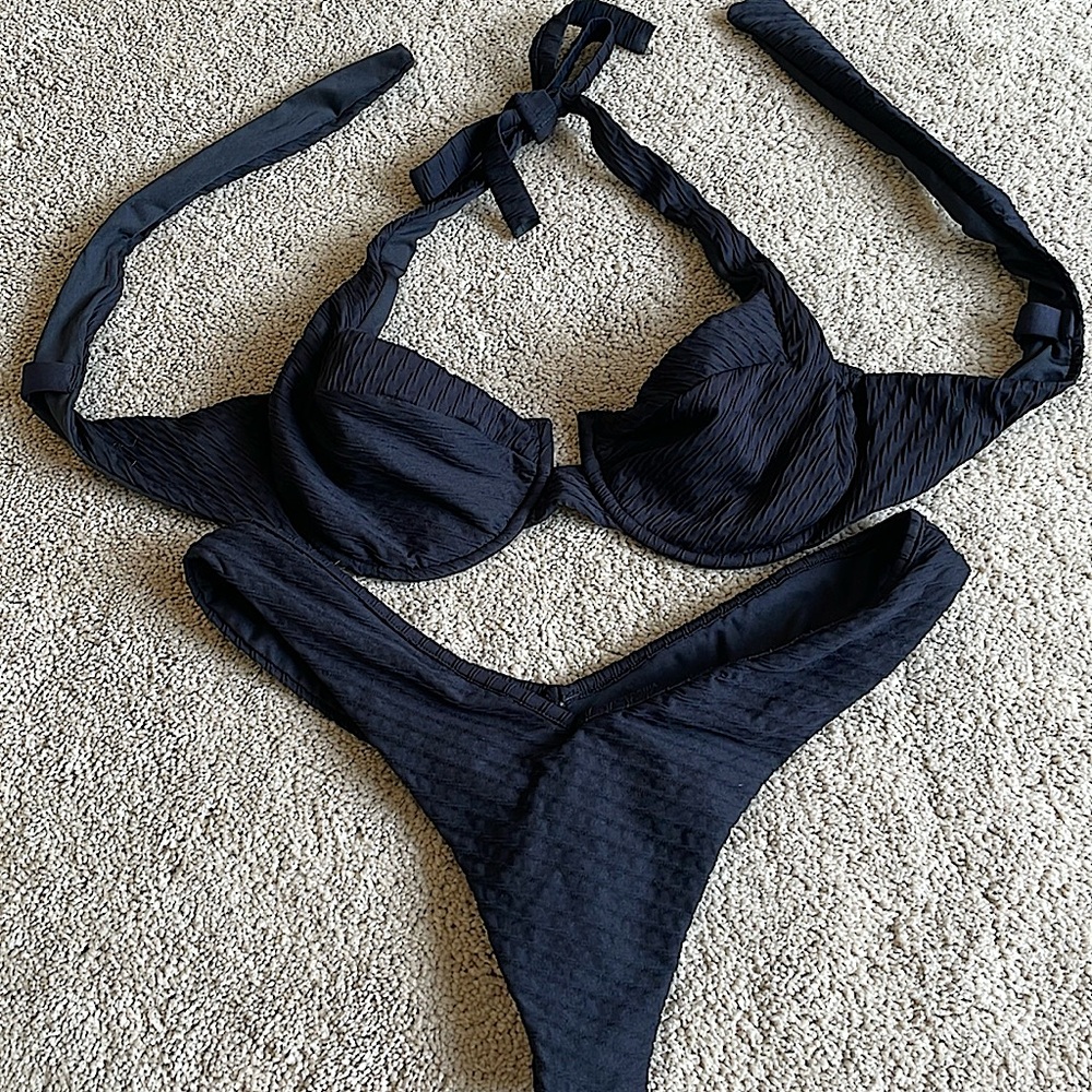 Calzedonia cobey bikini! Size xs/small
